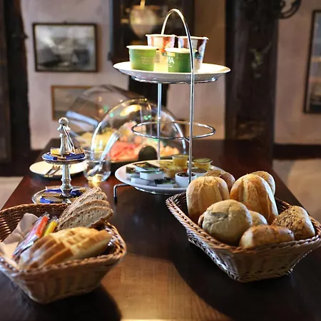 The Cornish Arms Bed & Breakfast Solingen