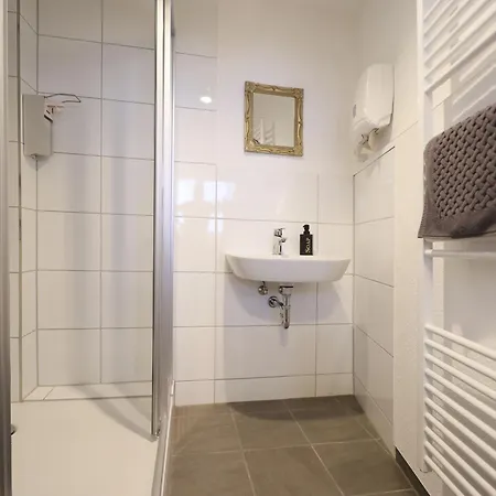 The Cornish Arms Bed & Breakfast *