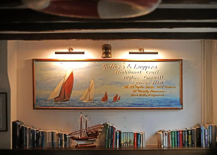 The Cornish Arms 住宿加早餐酒店 *